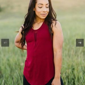 NWOT Zyia Cranberry Effortless Tank-Long